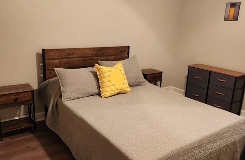 Denham Springs House | Simply Stay sleeps up to 8 people and is conveniently located right off the I-12