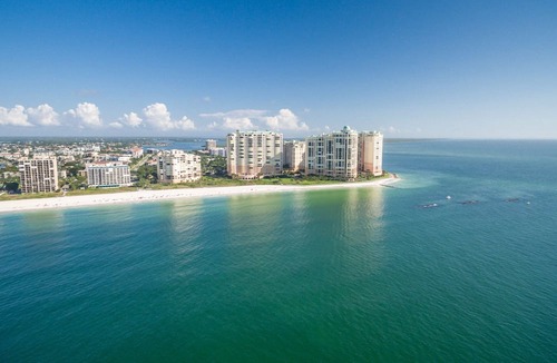 Isles of Collier Preserve Hotel | Hampton Inn & Suites Naples South