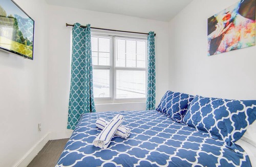 Flamingo/Lummus Apartment | Charming Large Studio Near Ocean Dr - South Beach