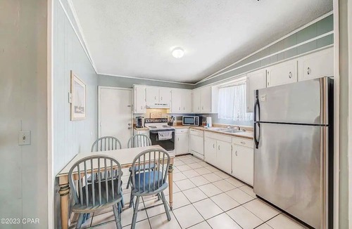 Thomas Drive House | Coastal Comfort Near Beach Access, Pet-Friendly