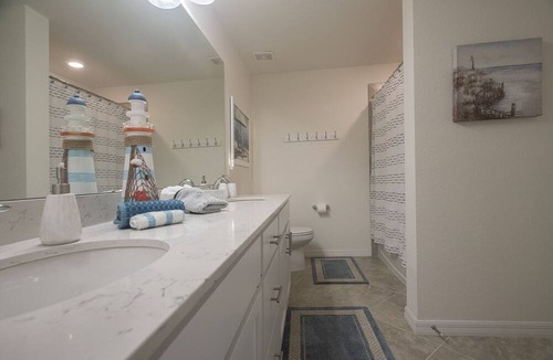 Navarre Condo | Breathtaking view from the 2nd floor to the Manatee River!