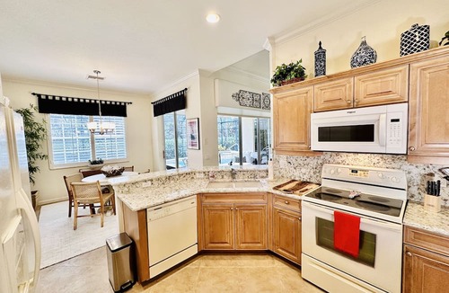 Willoughby Acres House | All Inclusive Rate! Modern 3/2 w Pool & Spa in N Naples Delasol Gated Community