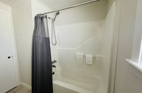 Estelle House | Charming 2-Bedroom Escape Near New Orleans!