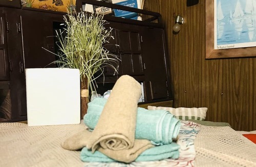 Whitney Beach Boat Rental | The Sailor Park