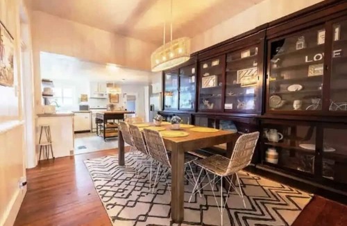 De Funiak Springs House | Minutes from historic downtown and Lake Defuniak! Pet friendly 🐶