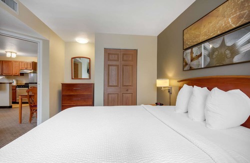 Homewood Hotel | Suburban Studios Birmingham Homewood I-65