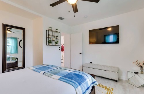 Liberty City Cottage | Stylish Miami Home: 2 Mi to Intracoastal Waterway!