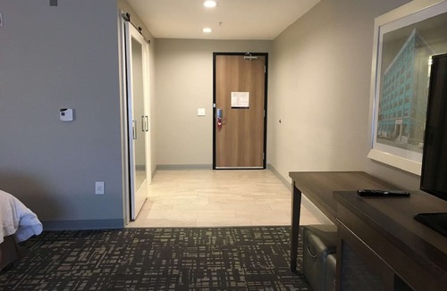 The Colony Hotel | Hampton Inn & Suites Dallas-The Colony, TX