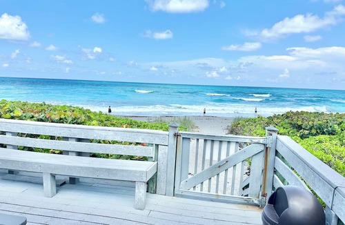 Juno Beach Condo | Oceanfront Condo 2Bed2Ba Heated Pool & Hot Tub Walk out to sand, sea, sunshine.