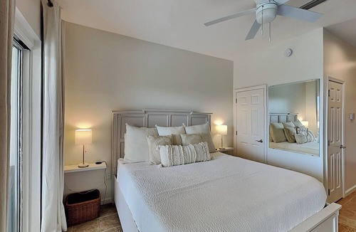 Rosemary Beach Condo | Inn at Seacrest #303 - Seaside Sunrise | Luxe Studio, Resort Amenities + 2 Bikes