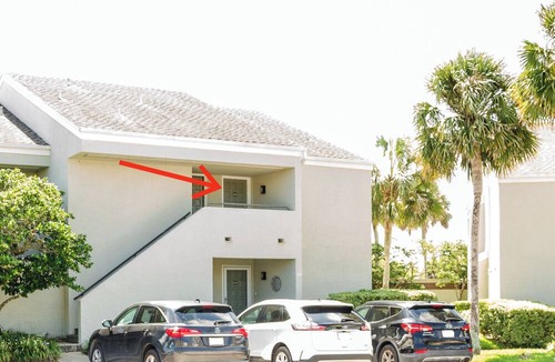 Sawgrass Condo | Newly remodeled Studio Condo across parking lot to Ocean