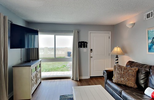 Fort Walton Beach Villa | Aqua Villa by Southern Vacation Rentals