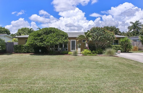 Wilton Manors Villa | BEAUTIFUL ZEN HOME WITH LARGE HEATED POOL & SPRING DISCOUNT!