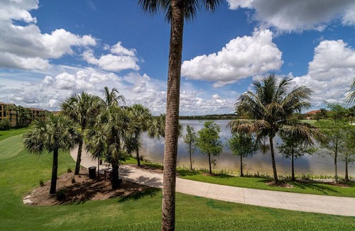 Naples Condo | Paradise on the Link’s | Golf Bundled, Pet Friendly, Resort Amenities, Sunsets