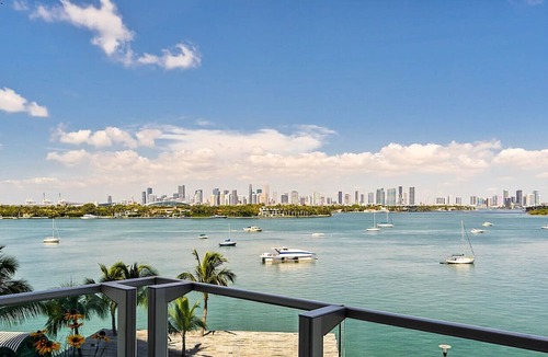 West Avenue Condo | Design Studio Miami Beach Stunning Bay View Balcony Queen Murphy & twin trundle