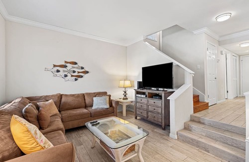 Sandestin Condo | Beach Villa w/NEW 6-Seat GOLF CART! Near Beach, Pool, Baytowne Wharf & Tram.