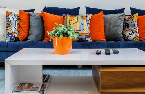 Park Shore Condo | Park Shore Upscale modern condo West of 41, patio w/grill & covered parking