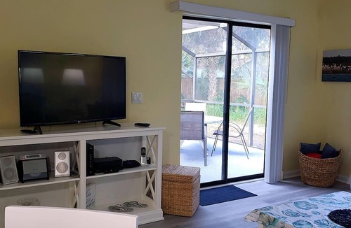 St. Augustine Beach Villa | SABTR- 710- 6 MIN. WALK TO THE BEACH! POOL, CLEAN,2BR,2BA VILLA, 5-STAR REVIEWS!