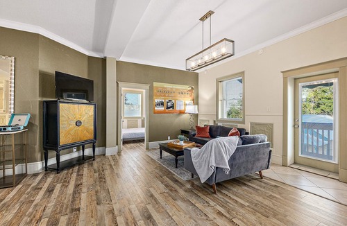 Lincolnville Condo | The Ray - Penthouse Suite - Rooftop View