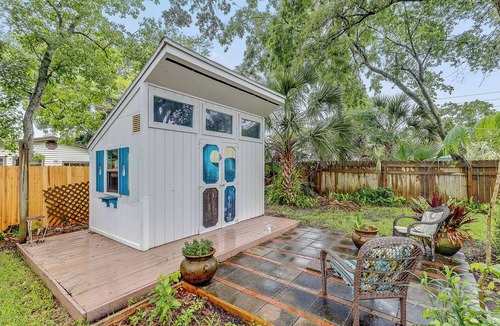 Jacksonville Beach Cottage | Beach Cottage Just a Short Walk to the Sand!