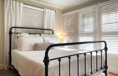 Hannon Park Apartment | Fresh & Comfy Studio Apartment w/Kitchenette