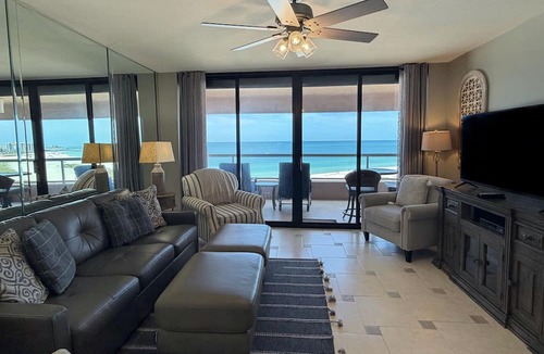 Sand Key Condo | Beautifully Remodeled luxurious Sand Key beach Condo with WORLD CLASS VIEWS