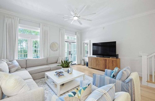 Beach District Condo | PRIME LOCATION! WATERCOLOR CONDO FULLY RENOVATED! STEPS TO BEACH CLUB!