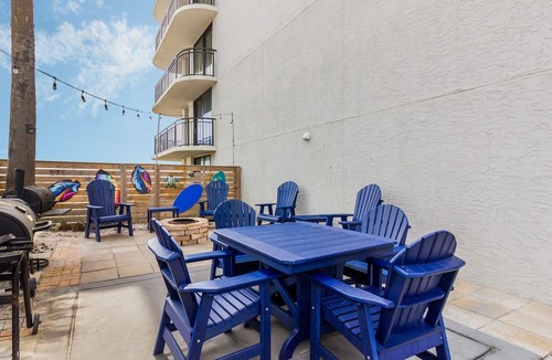 Fort Walton Beach Condo | Nautilus 2711Gulf View 2BD/2BA 7th Floor. Free Beach Service 3/1-10/31