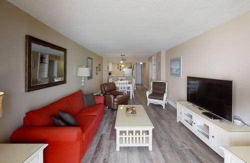 Gulf Lagoon Beach Condo | Dog Friendly, New beds, Master bedroom on Gulf Free Golf and Activities Daily