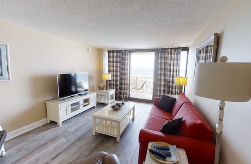 Gulf Lagoon Beach Condo | Dog Friendly, New beds, Master bedroom on Gulf Free Golf and Activities Daily