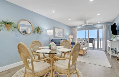 South Island Condo | Beautiful Condo! Spectacular Gulf View! Huge Private Beachfront, Heated Pool, Free Wifi & Parking!