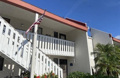 Bradenton Beach Condo | Runaway Bay 264 - Beach, bay, pool and gym