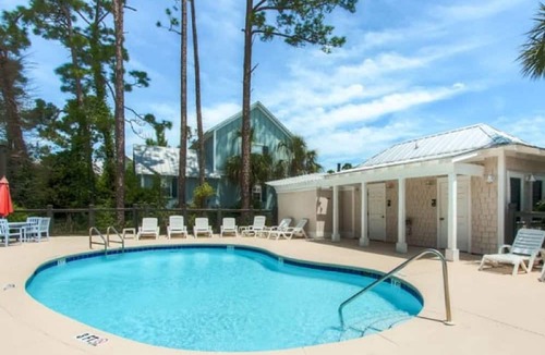 Port St. Joe Cottage | Barefoot Getaway is your perfect poolside paradise!n