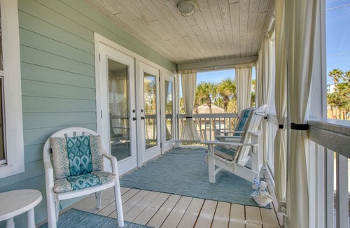 New Smyrna Beach House | Ocean View Home | Across from Beach Access | Pet Friendly | 1800H