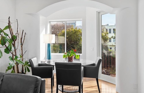 Marina District House | Located on Marina blvd