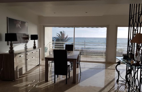 Les Lecques Apartment | Apartment in front of the beach, superb sea view and terrace 🏖️🏖️🏖️