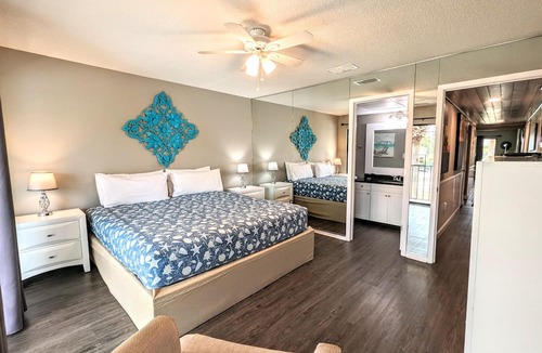 Panama City Beach Condo | Updated 3/3 Edgewater Villa, Guaranteed Clean!