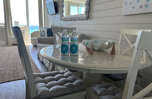 Panama City Beach Condo | 🏖️ True Beachfront Studio | FREE Beach Chairs | Early 3PM Check-In