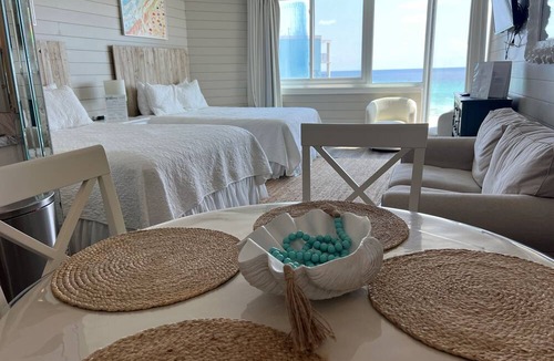 Panama City Beach Condo | 🏖️ True Beachfront Studio | FREE Beach Chairs | Early 3PM Check-In