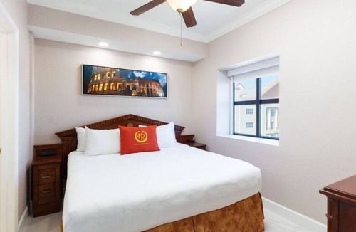 Florida Center Condo | 2 Bedroom Resort Condo at Highrise Walking distance to UNIVERSAL