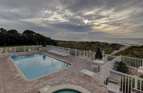 Independence Square Condo | Relax @ our spacious Beach Condo. 3 Bedrooms, Bonus room & 2 Baths Sleeps 6-8