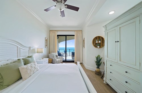 Crystal Beach Condo | Villa Coyaba 205 4 Bedroom Beachfront Condo with complimentary beach service!