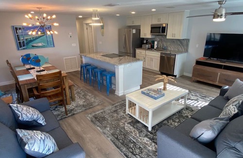 South Bradenton Condo | Cedar Run Resort - Roam Hospitality