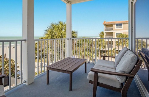 Independence Square Condo | Beachfront, Tropical Paradise, Intimate Complex, EV Charger!