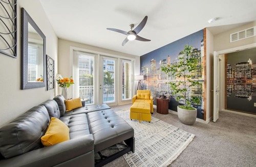 Courier City - Oscawana Apartment | Modern 2BR/2BA Tampa Retreat: Productivity Meets Comfort