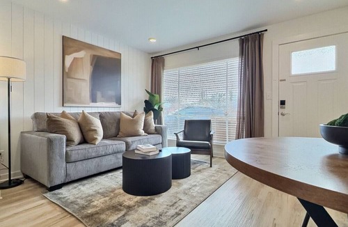 Crestline Heights Apartment | King Suite, Free Parking, Near Downtown Hotspots