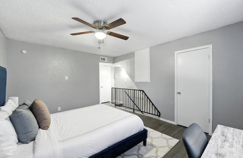 South Arlington Apartment | Pioneer Creek 608-08 I Spacious 1 Bed 1 Bath