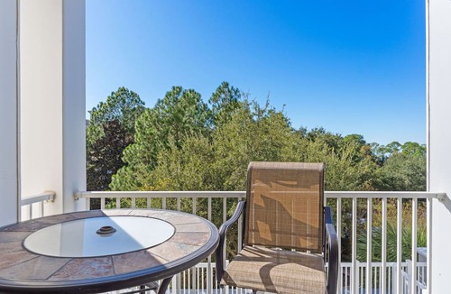 Baytowne Wharf Condo | July 27-29 Now Open* Charming Resort Condo Lagoon Style Pool*Hot Tub *Tram Icl'd