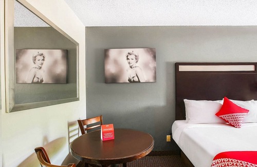 Texarkana Apartment | King Bed | Smoking|Texarkana