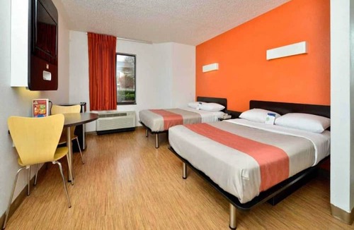 Plano Apartment | 2 Full Beds | Smoking
